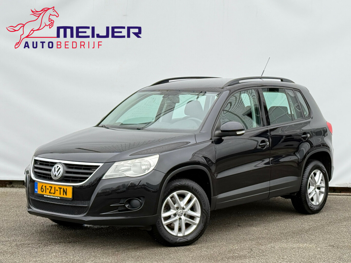 Volkswagen-Tiguan-0