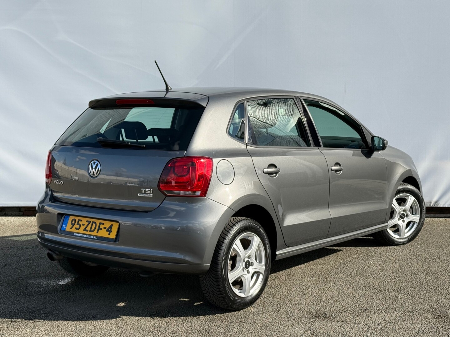 Volkswagen-Polo-2