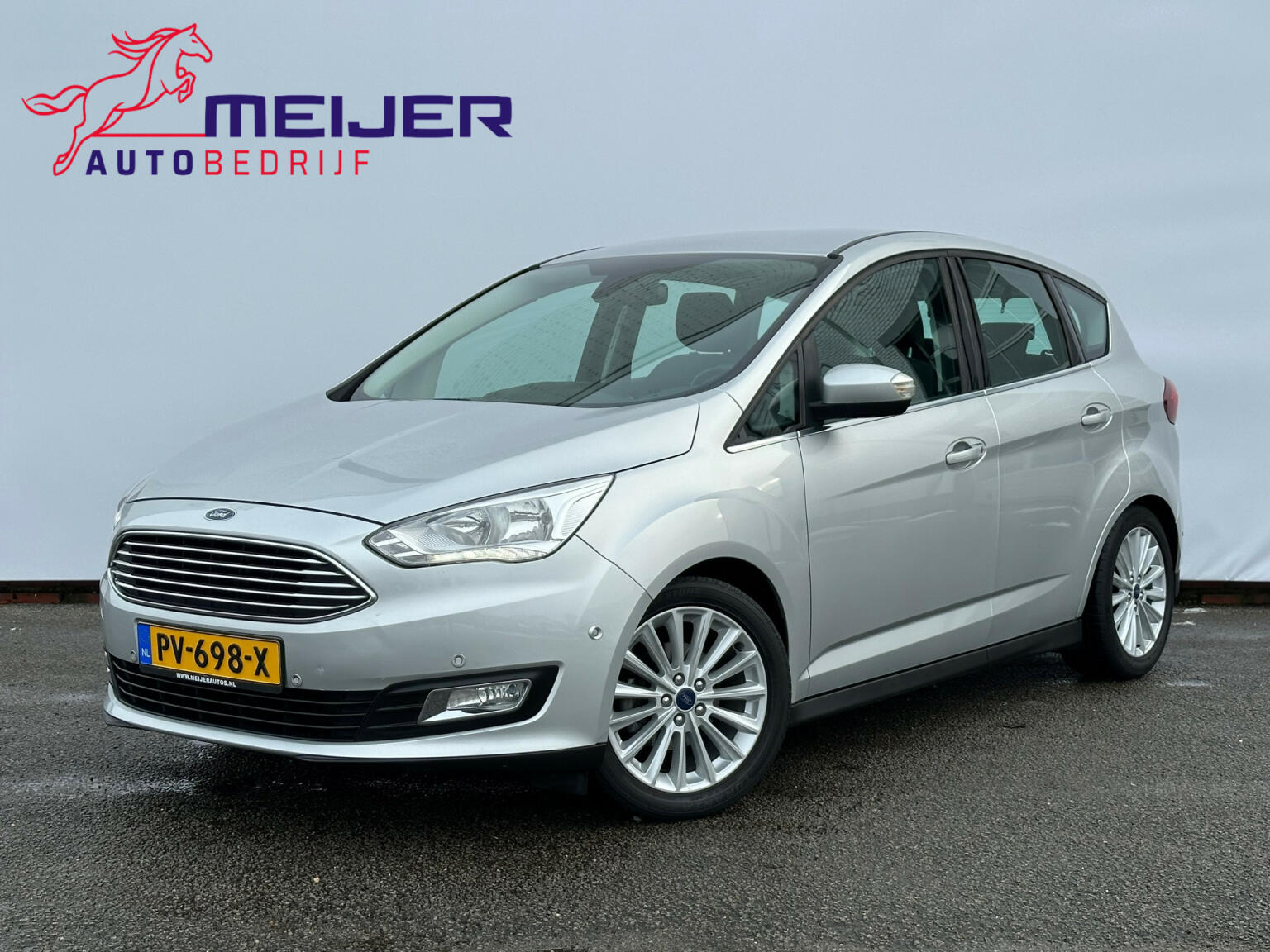 Ford-C-MAX-0